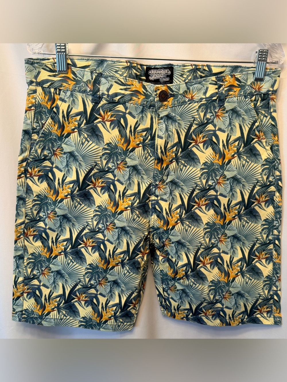 aussieBum Men’s Size Large Chino Shorts Cream Blue Floral Cotton‎ 8” Inseam